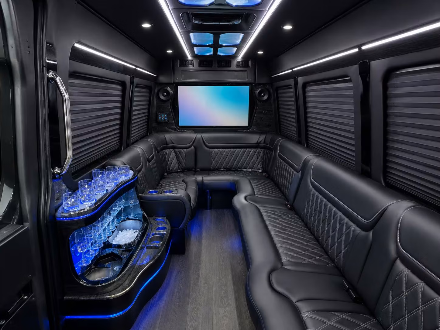 choose lehighacrescharterbus com for long distance group transportation from lee county and southwest florida
