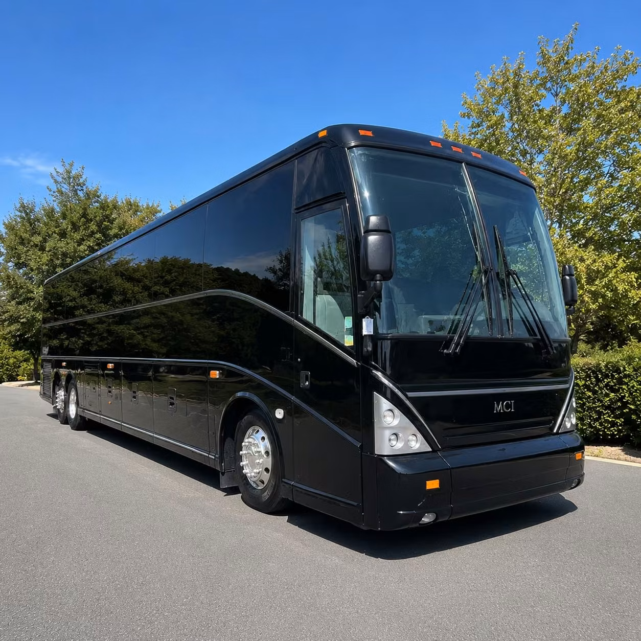 lehigh acres employee shuttle services for daily commuters and office parks