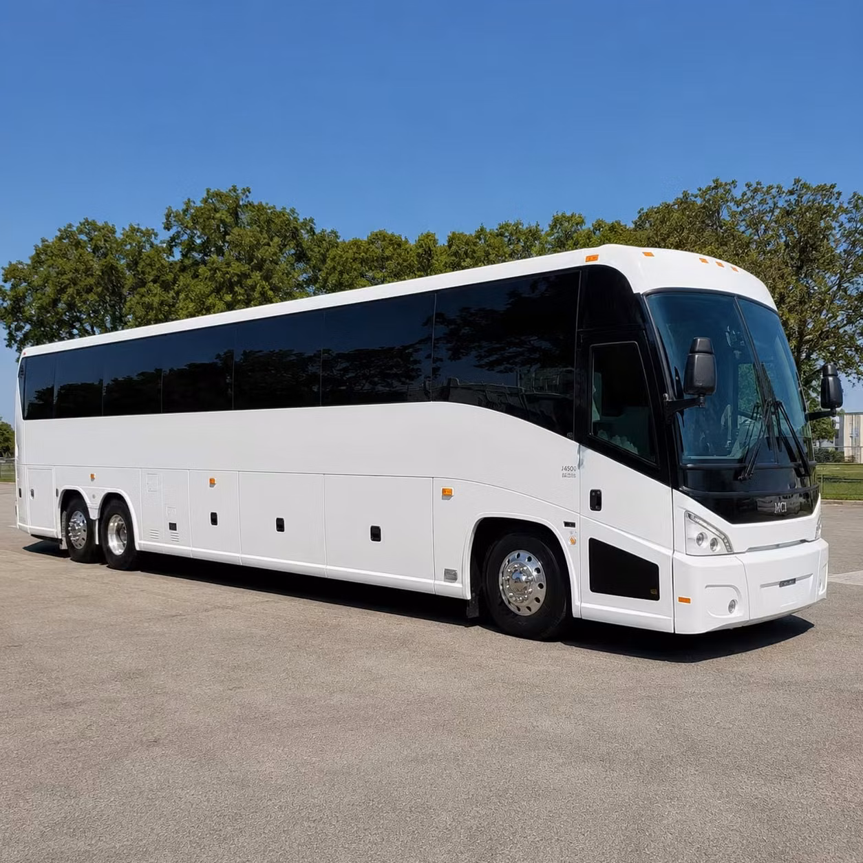 the right charter bus for multi day and overnight long distance trips from lehigh acres